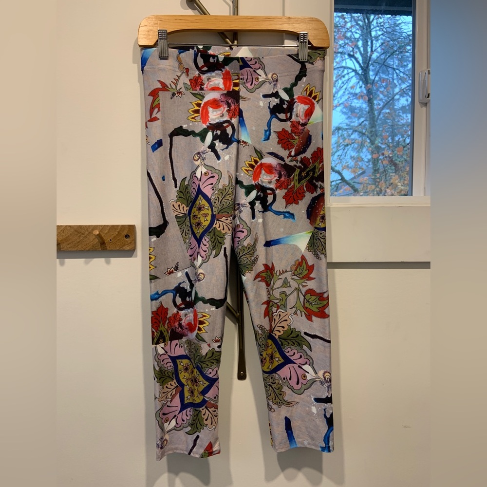 Custom crop leggings